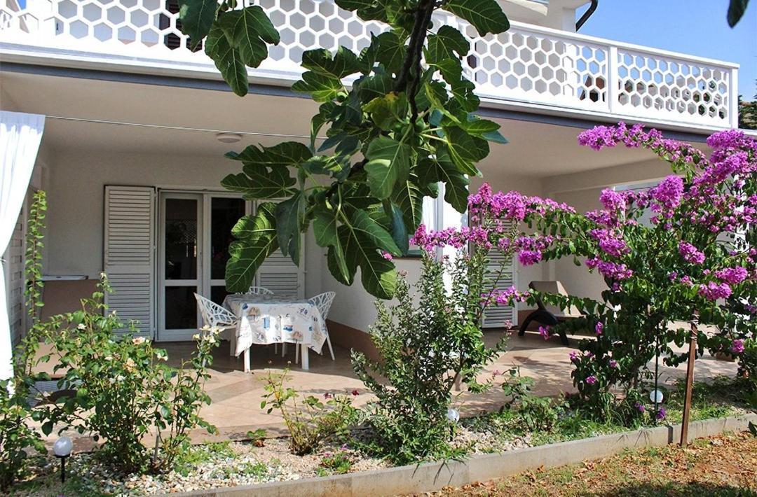 Apartment Garden