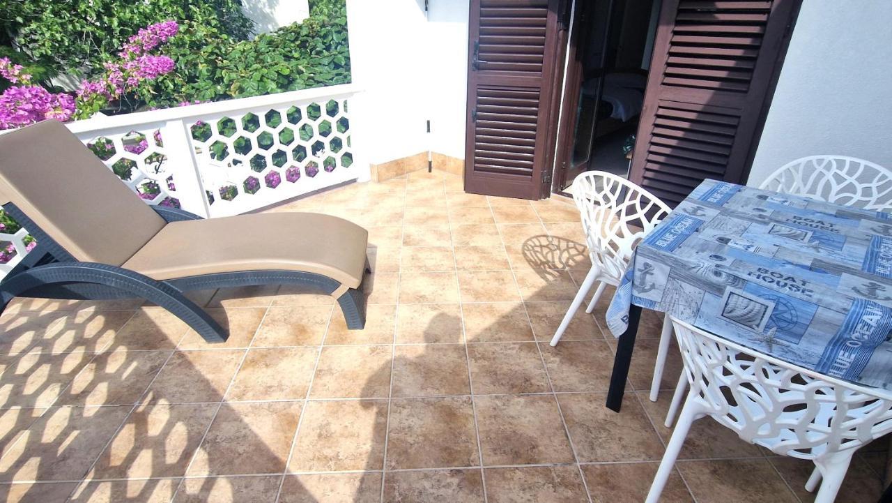 Apartment Garden *